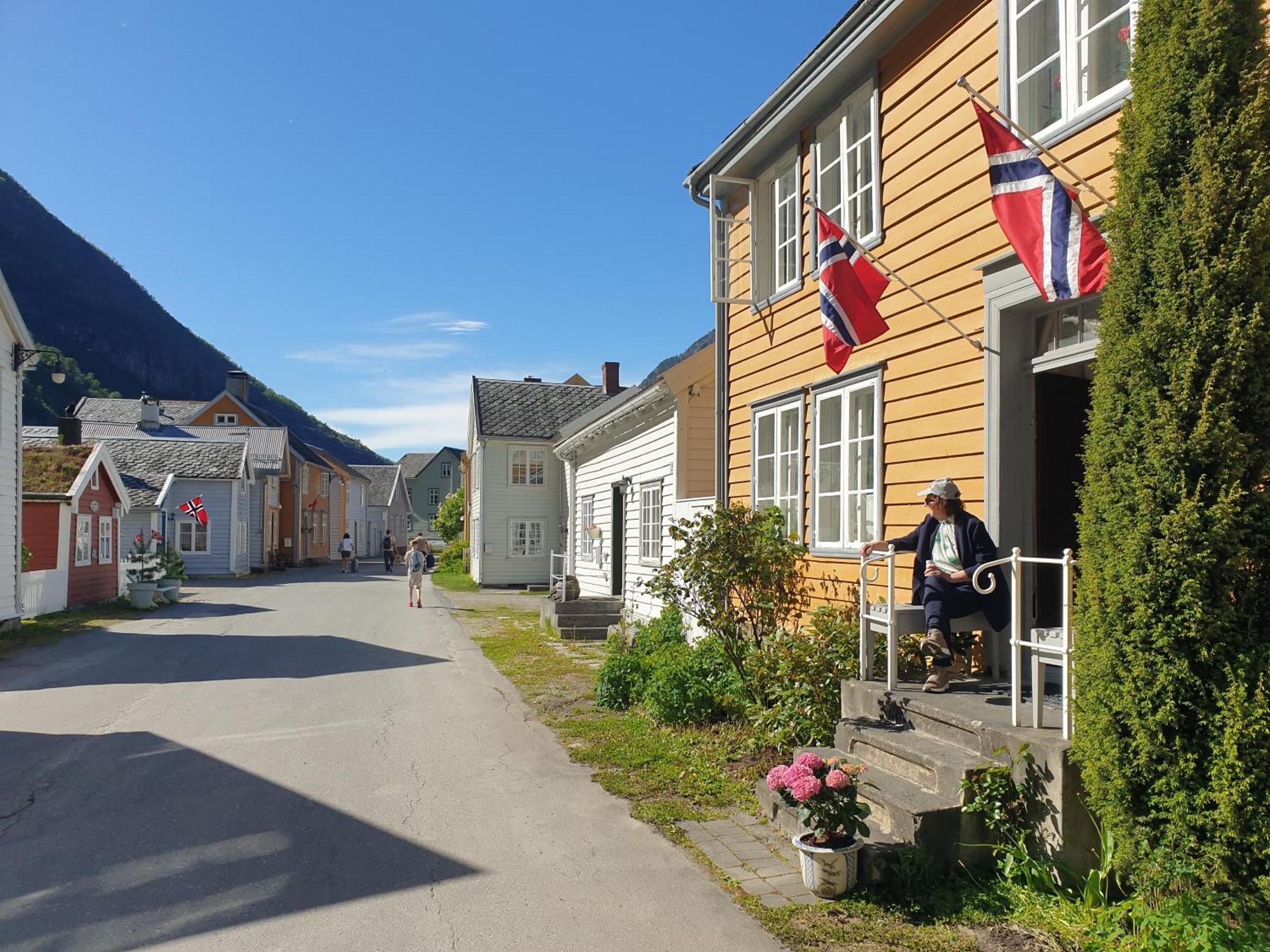 Kvammehuset Pa Gamle Laerdalsoyri Villa Buitenkant foto